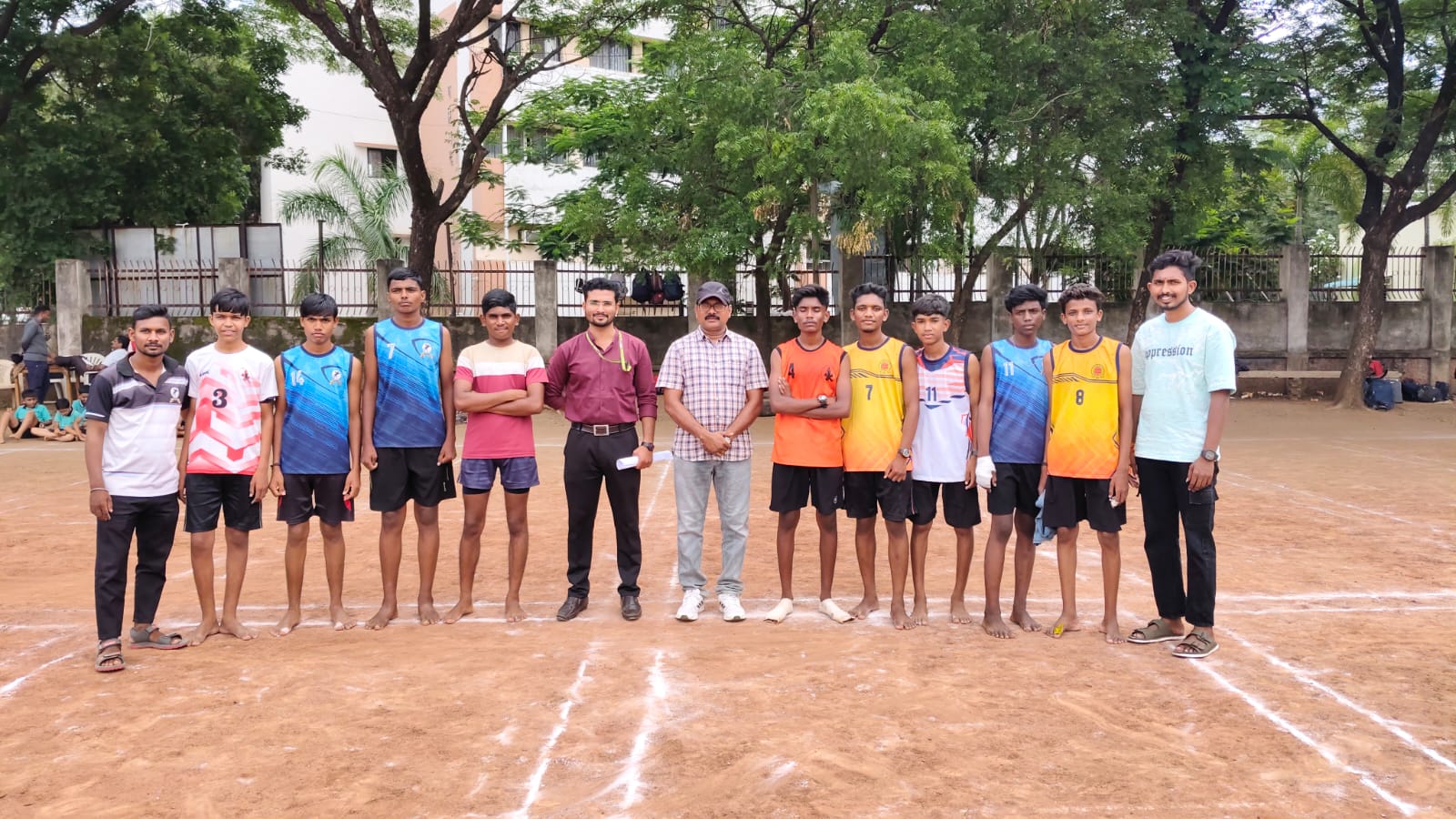 तालुकास्तरीय खो-खो स्पर्धेत अमोलकचंद महाविद्यालयचे  प्रथम क्रमांक